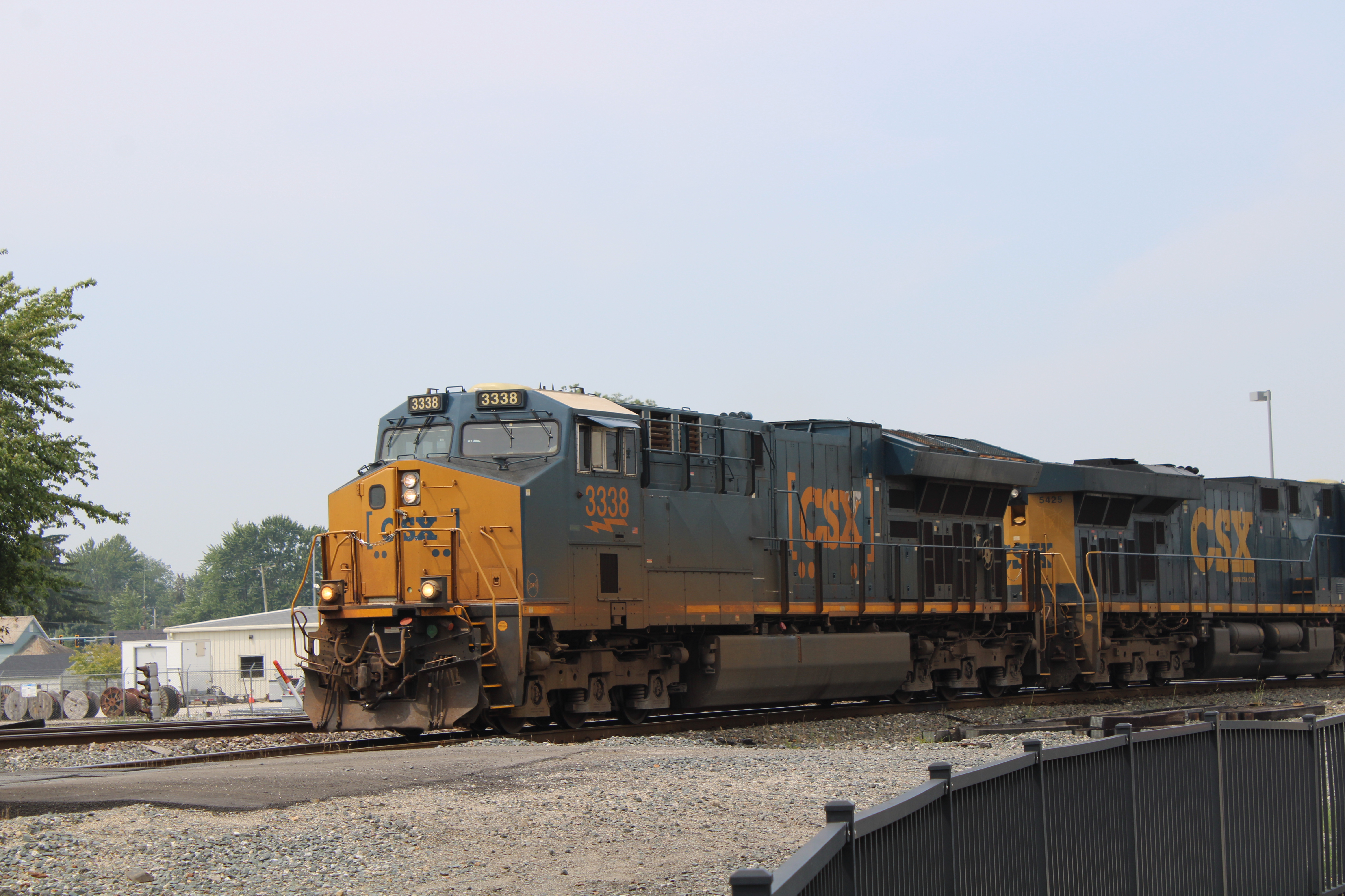 New CSX locomotives from ground level